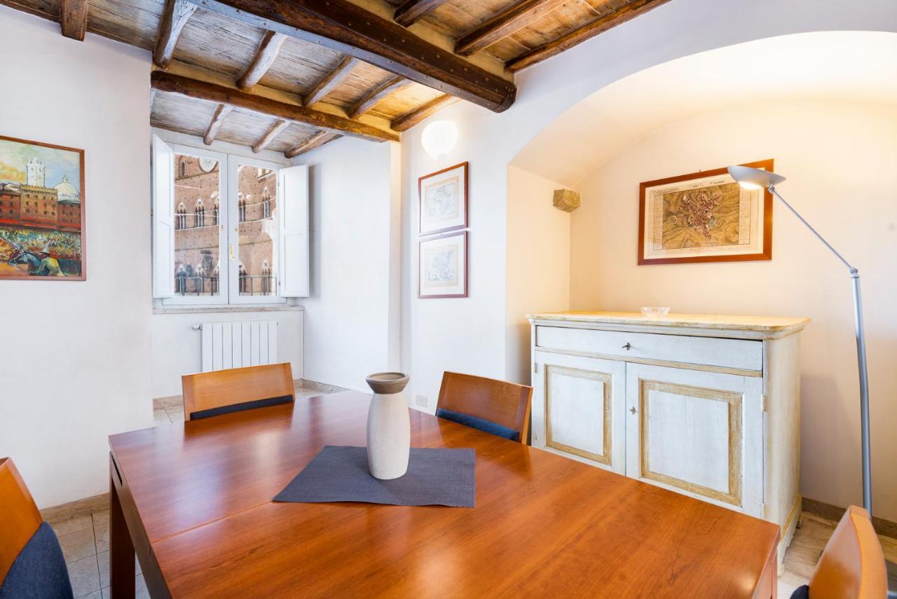 The Balcony Suite - Affaccio Su Piazza Del Campo Siena Exterior photo